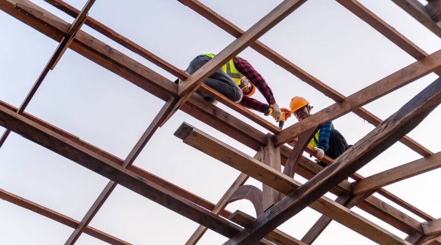 Professional gutter cleaning services in Midwest, WY